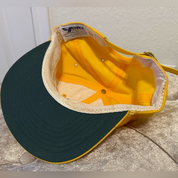 Vintage trucker cap. The woodlands. Yellow - Picture 5 of 6